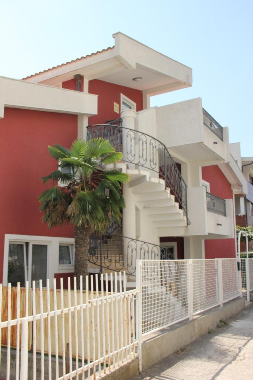 Apartments Durutovic Бар Екстериор снимка